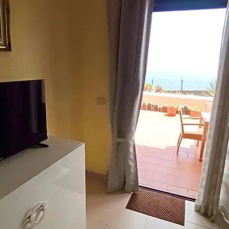 Lägenhet Sunny 1bed With Ocean View On The 1st Coastline *