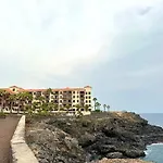 Apartament Sunny 1bed With Ocean View On The 1st Coastline *